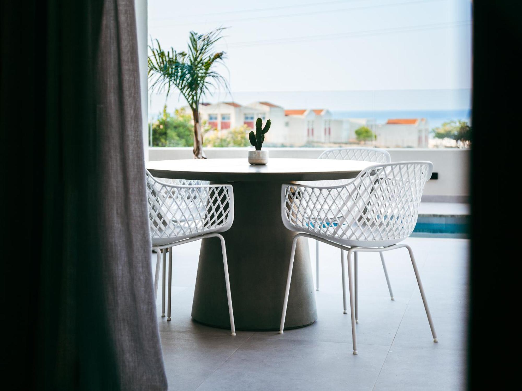Orama Luxury 3 Bedrooms With Private Pool Villa *