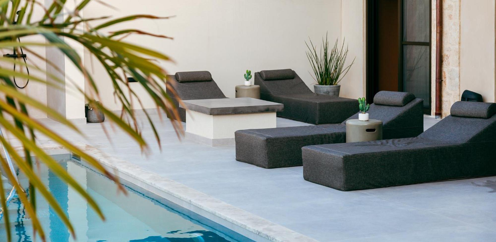Orama Luxury 3 Bedrooms With Private Pool Villa